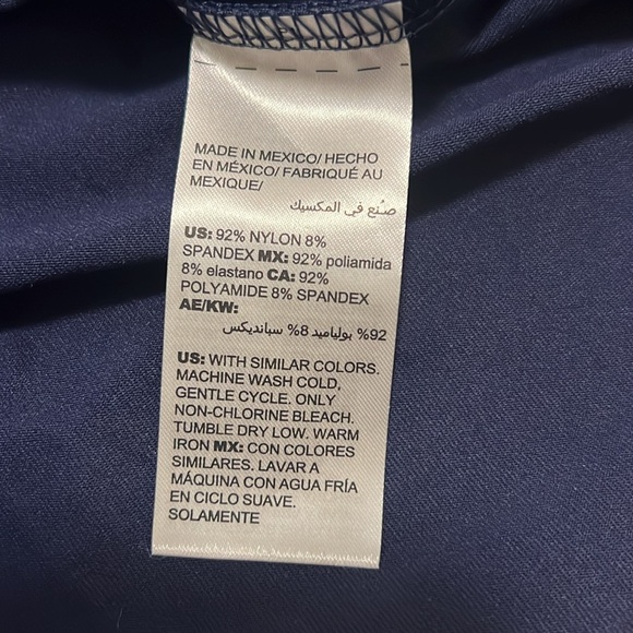 CHICOS NAVY TANK - Picture 2 of 4